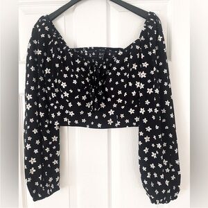 NWOT New Look Black Floral Crop Top Size 8
